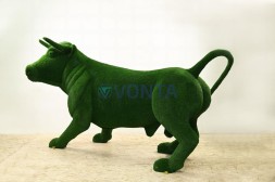 Топиари бык Родриго — газон Eco