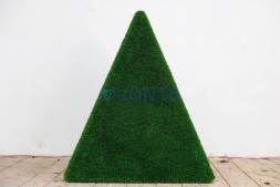 Топиари композиция пирамиды, синияя и зеленая — газон Eco