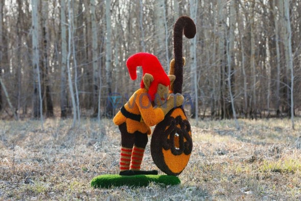 Топиари гном с контрабасом тыква, модель 2 — газон Eco + Deluxe