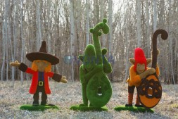 Топиари гном с контрабасом тыква, модель 2 — газон Eco + Deluxe