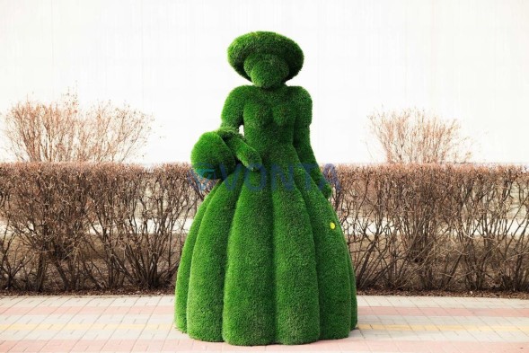 Топиари леди с корзинкой, Вероника — газон Deluxe