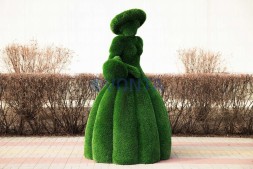 Топиари леди с корзинкой, Вероника — газон Deluxe