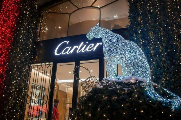 Светодиодная фигура Пантера сидит 130 см.