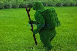 Топиари медведь с кашпо, турист — газон Eco