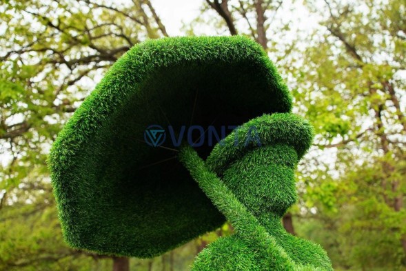 Топиари дама с зонтом Глория, h=210 см — газон Eco Green