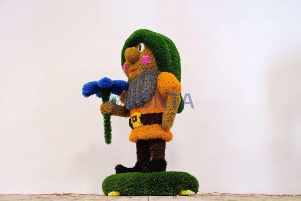 Топиари гном цветочник Рекки — газон Eco