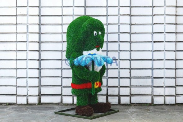 Топиари гном цветочник — газон Eco