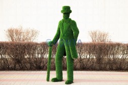 Топиари джентльмен в шляпе с тростью, h=235см — газон Deluxe