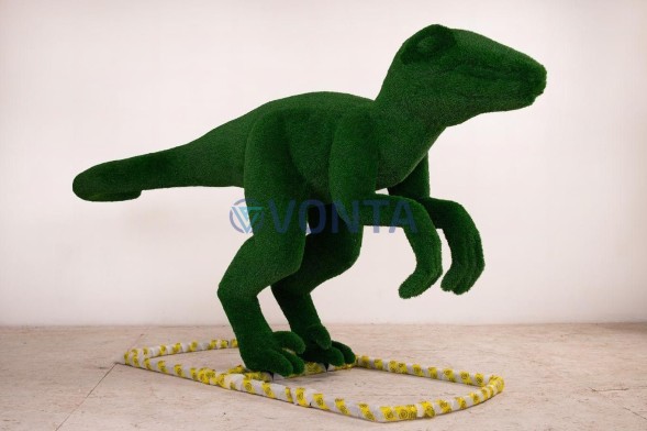Топиари динозавр велоцераптор — газон Есо