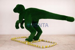 Топиари динозавр велоцераптор — газон Есо