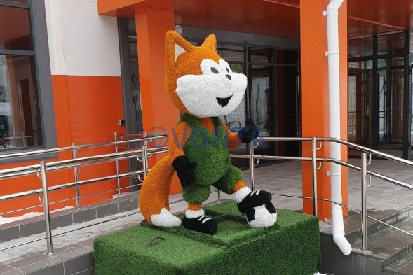 Топиари лисенок футболист, h=160см — газон Eco