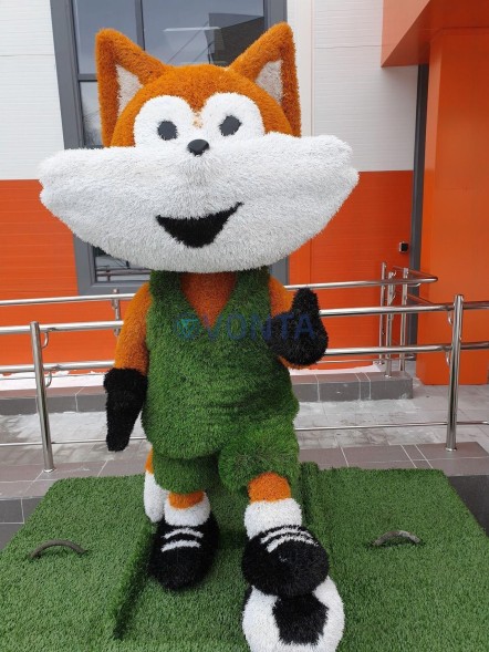 Топиари лисенок футболист, h=160см — газон Eco