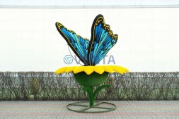 Топиари композиция бабочка Морфо на подсолнухе — газон Eco