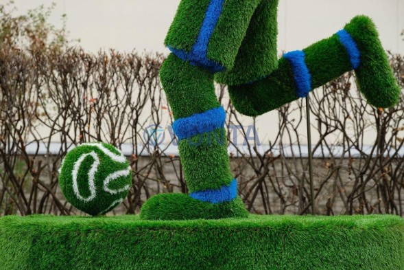 Топиари футболист — газон Deluxe Simple