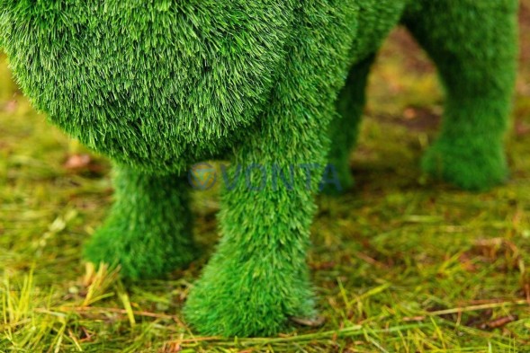 Топиари лев Пирелли — газон Eco Green