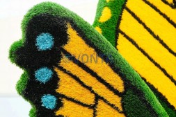 Топиари композиция бабочка Искорка на яблоке — газон Deluxe + Eco